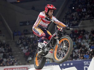 Toni Bou gana el Trial Indoor de Barcelona