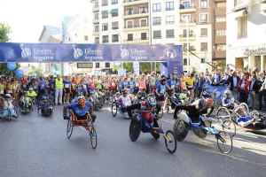 La VII Carrera Popular Liberty Seguros ha reunido a más de 10.000 atletas olímpicos, paralímpicos y aficionados en Madrid