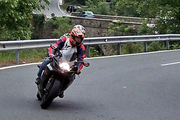 Disfruta de tu motocicleta siempre con precaución