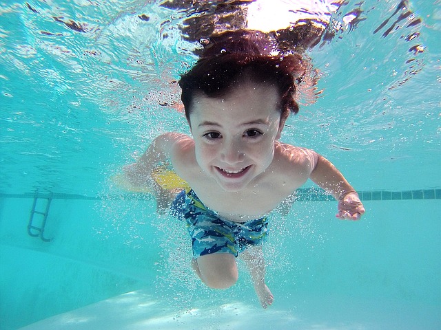 ¿Es obligatorio contratar un seguro para la piscina?